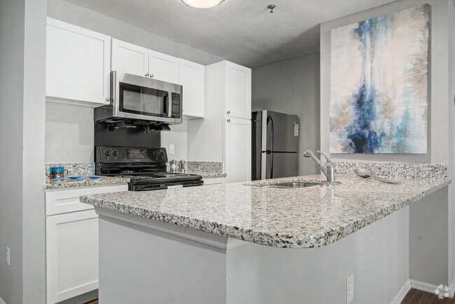 James 1BR, 1BA - 826SF - Kitchen