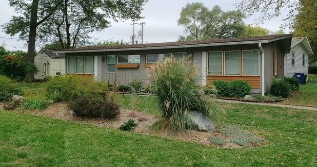 Photo - 1507 W 22nd Terrace Townhome