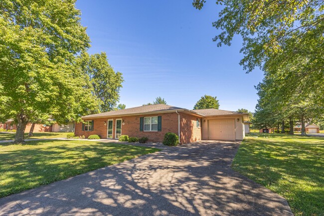 Building Photo - 10854 Country Club Rd Unit 10788 Rental