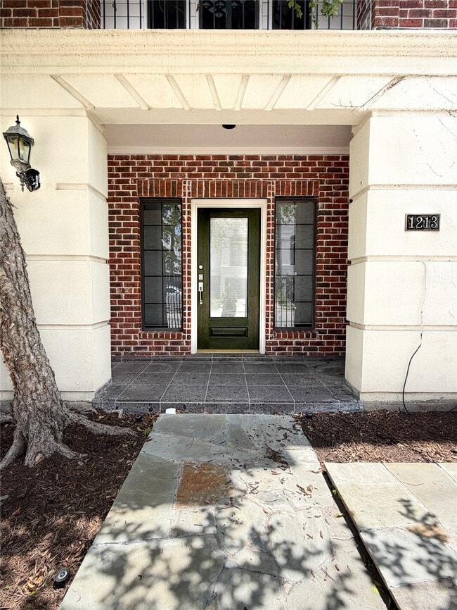 Photo - 1213 Dunlavy St