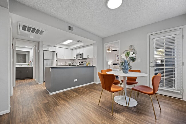 Photo - The Pointe at South Mountain