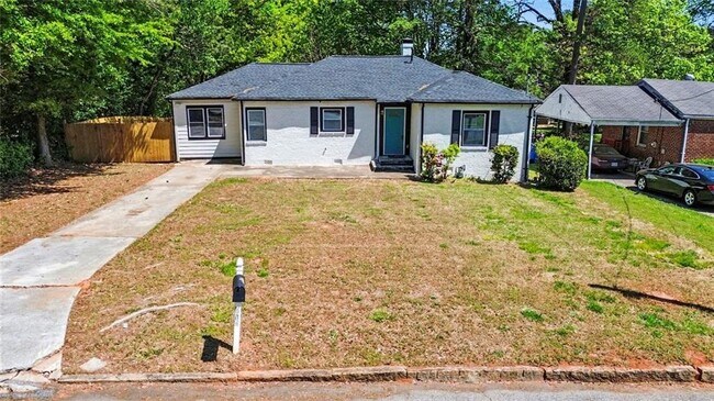 Photo - 1680 Fairbanks St SW