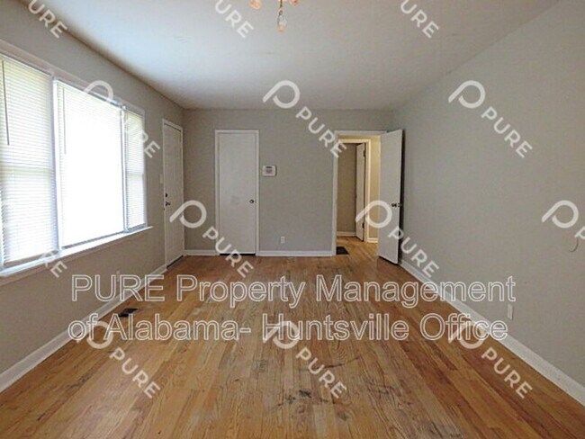 Photo - 3008 Mallory Ave NW