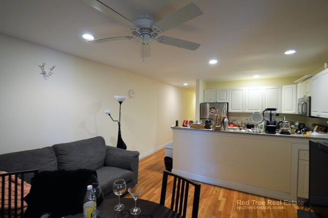 Photo - 56 Egmont St Unit 4