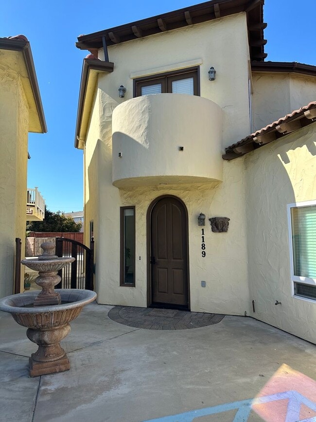 Building Photo - MAIN ST Unit 1189