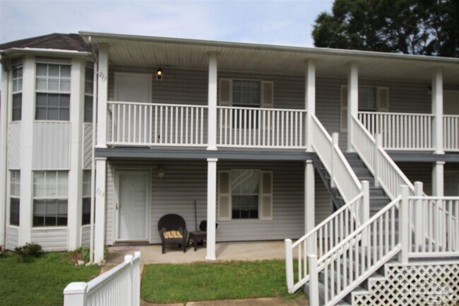 Building Photo - 1500 E Johnson Ave Rental