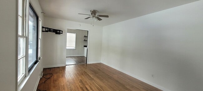 Photo - 1907 Apex Pl