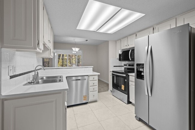 Photo - 9024 St Thomas Ln