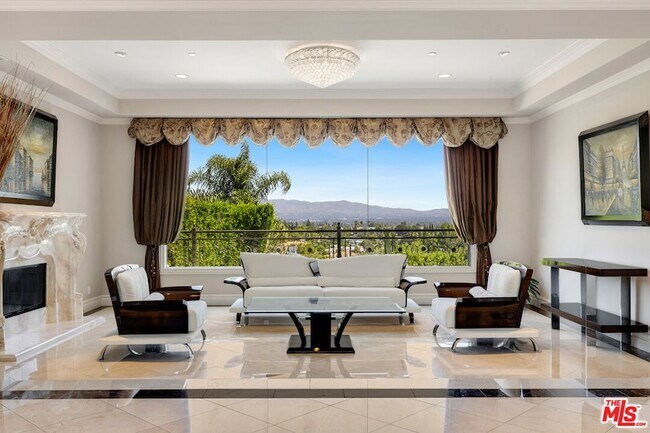 18047 Karen Dr