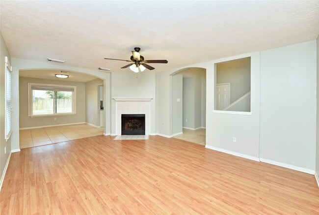 Photo - 31106 Pine Bay St