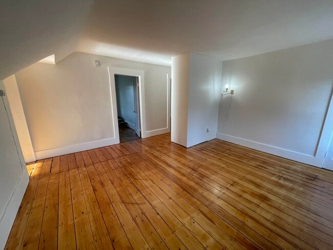 Photo - 87 Granger St