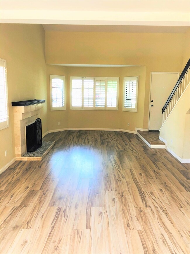 Photo - 273 Argus Way