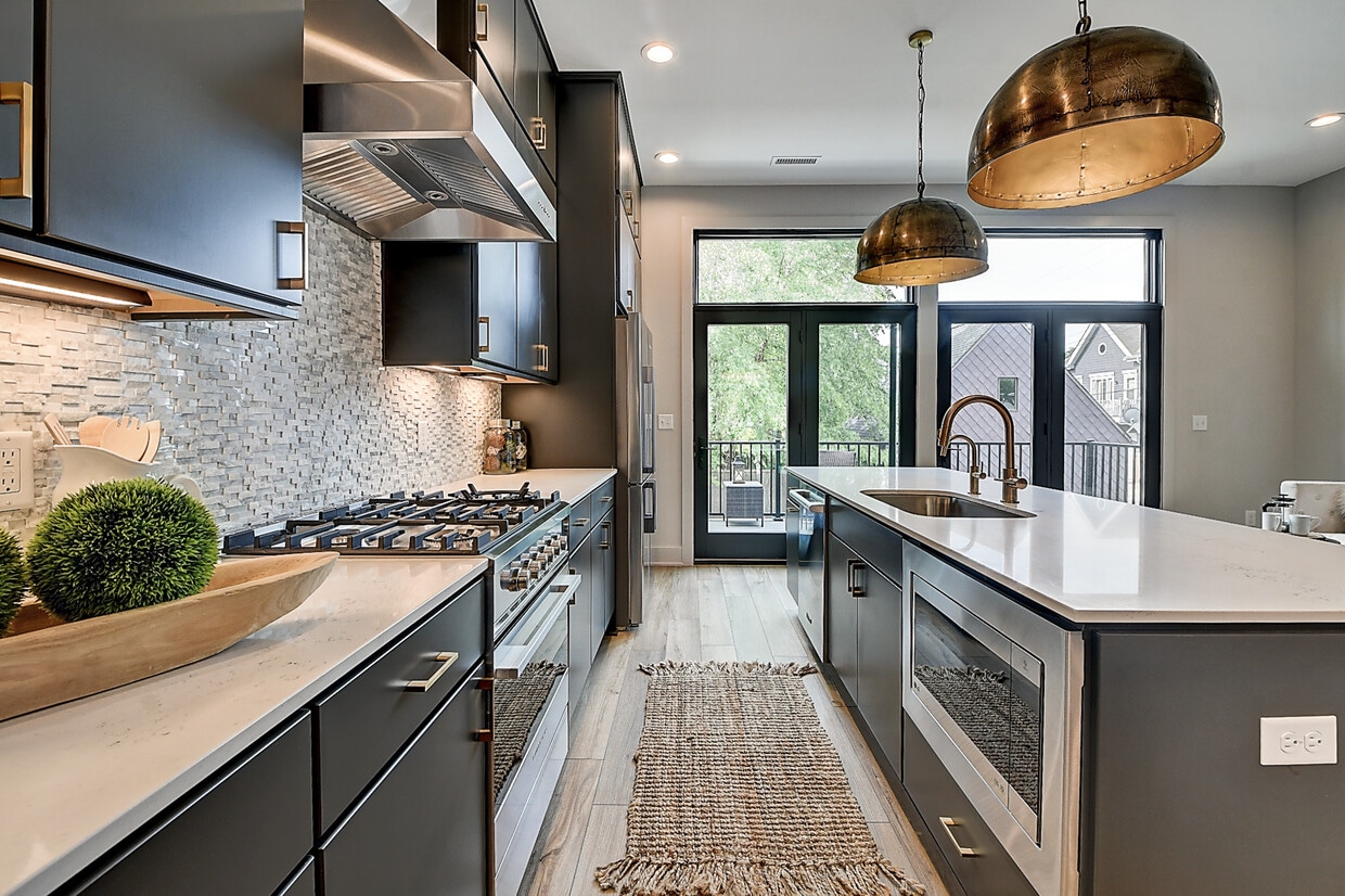Photo - 721 E 16th St (Indianapolis, IN)