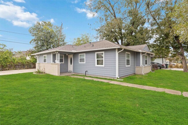 Photo - 6523 Cherrydale Dr