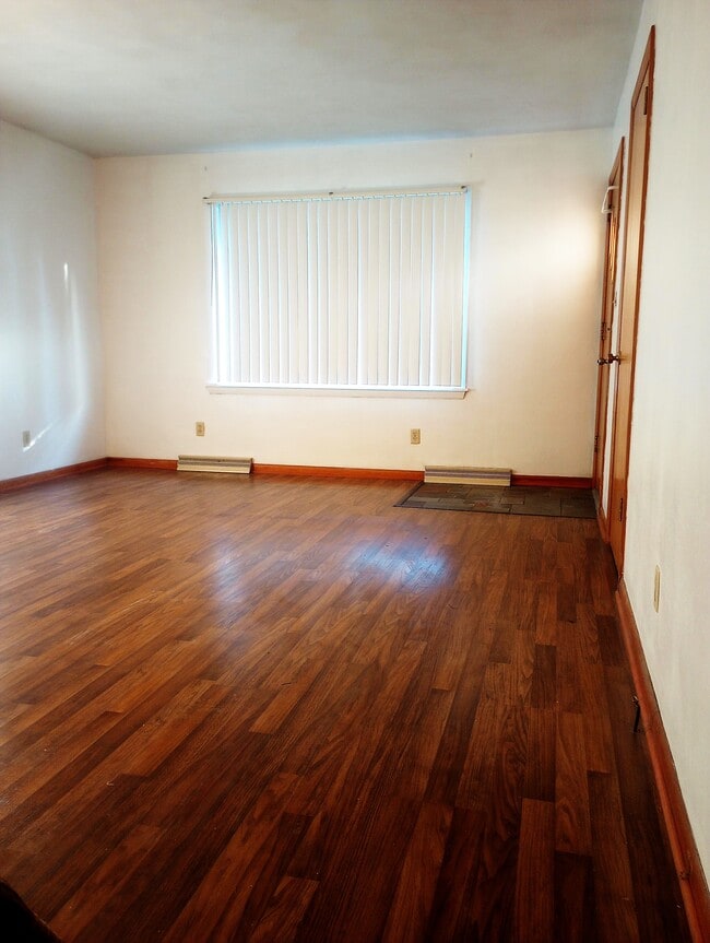 Photo - 1107 W Maple Ave S