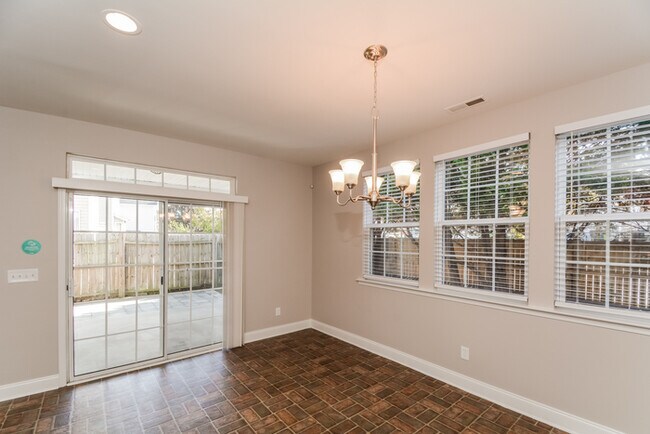 Photo - 8879 Elizabeth Dr