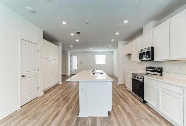 Photo - 2905 Voyager Ave