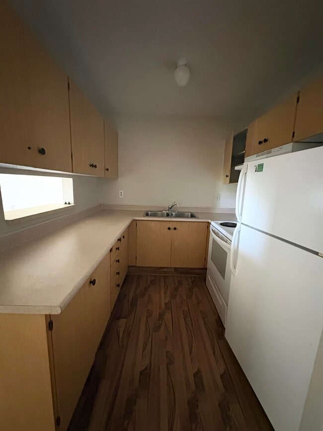 Photo - 1 Bed 1 Bath Unit in Olds, AB Unit 216
