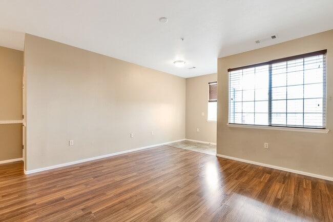 Photo - Updated, 3 Bed Condo in Aurora!!!!