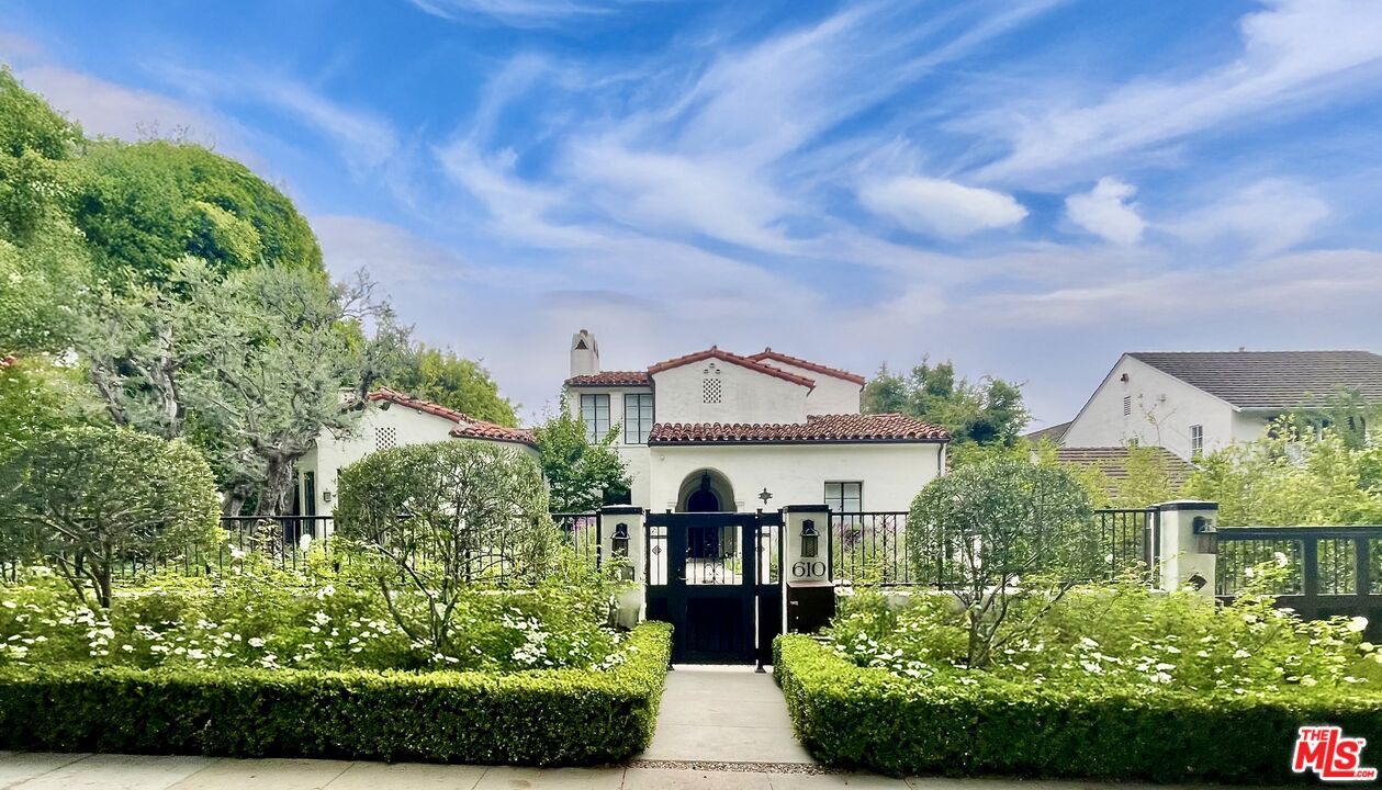 Photo - 610 N Arden Dr