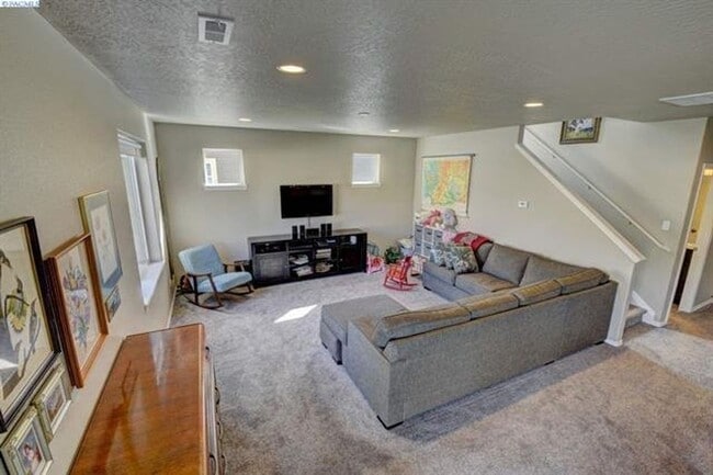 1710 SW Panorama Dr