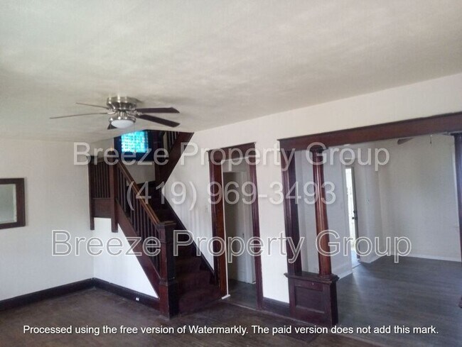 Photo - 244 Knower St