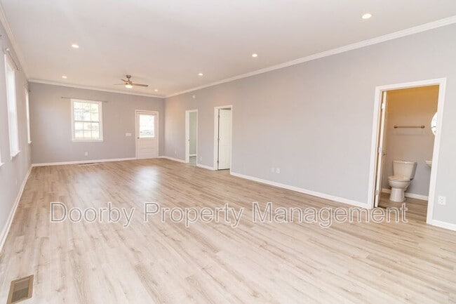 Photo - 203 Timberlinks Dr