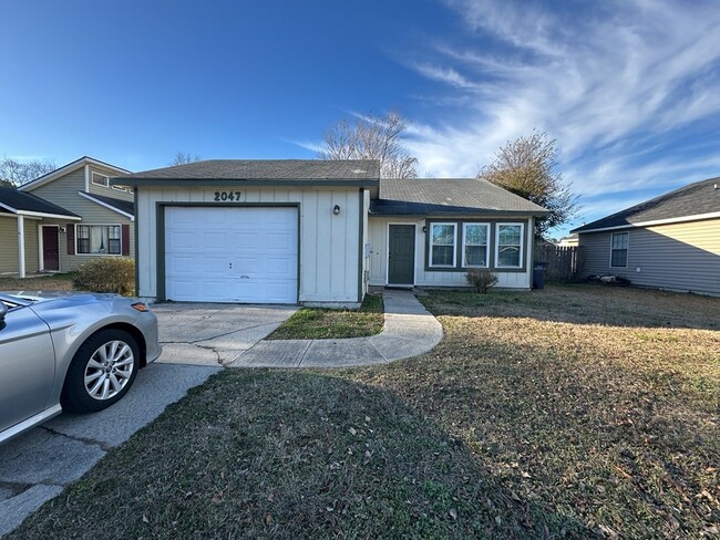 Quaint 2 Bed 1 Bath Home -2047 Foxhorn Rd. - Quaint 2 Bed 1 Bath Home -2047 Foxhorn Rd.