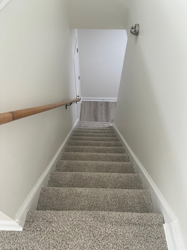 Photo - 645 Glensford Dr