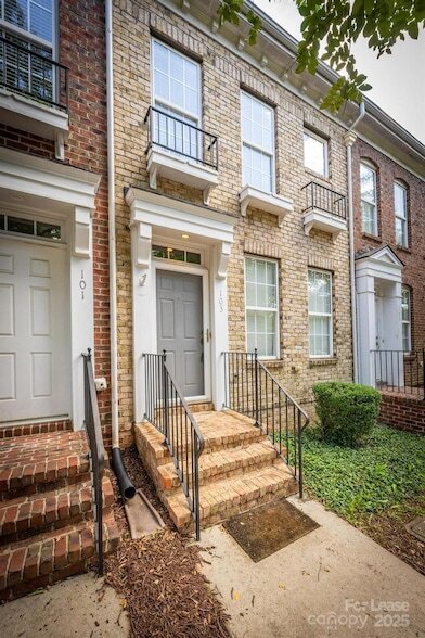 Photo - 103 Quarter Ln
