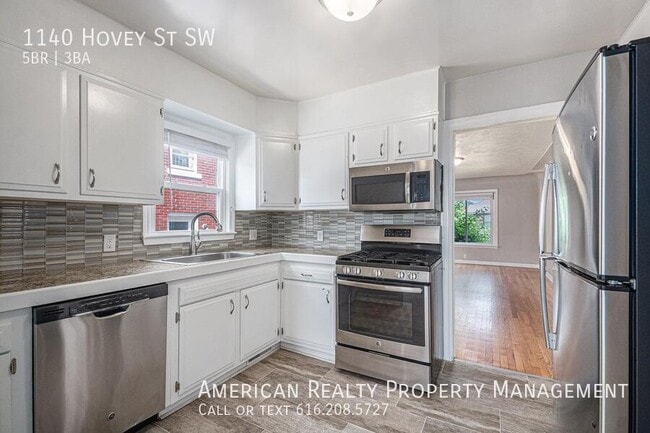 Photo - 1140 Hovey St SW