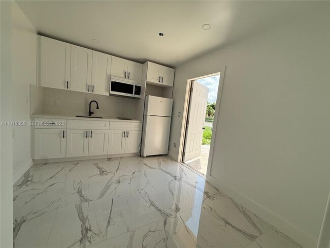 Photo - 9824 SW 26th Terrace Unit 1