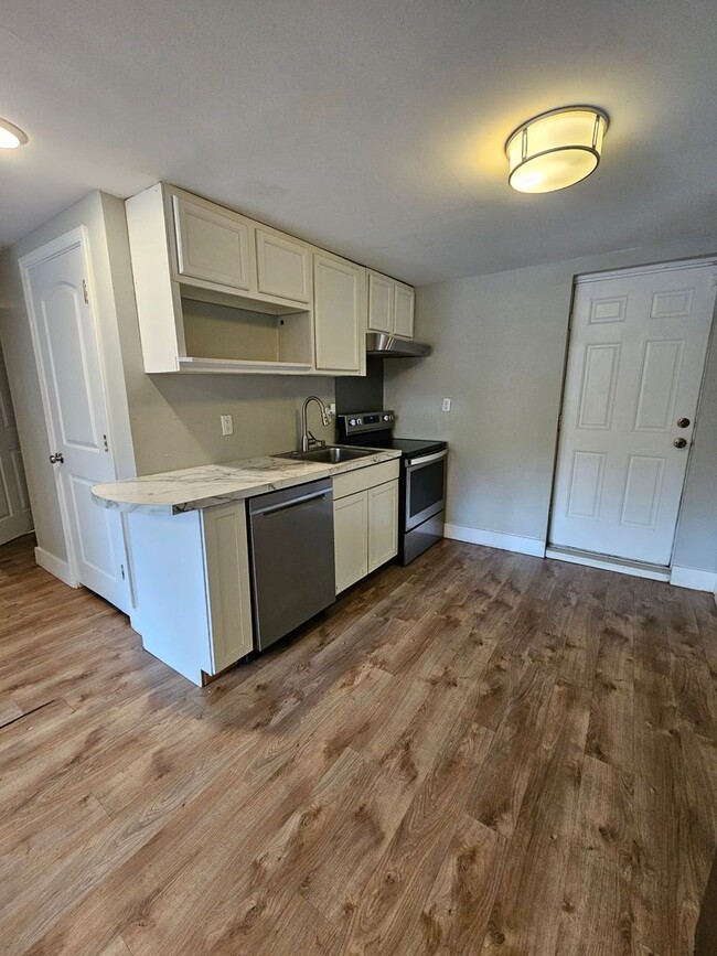 Photo - 1045 Seaside Ln Apartamento Unidad 1045 Seaside Lane A