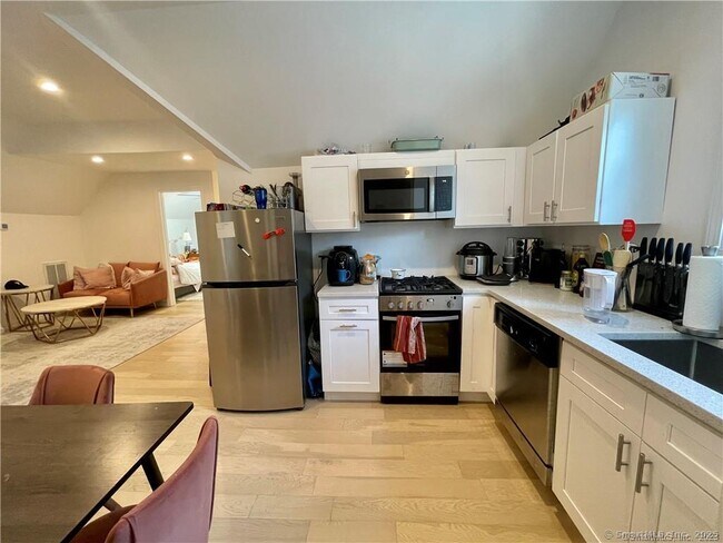 Photo - 84 Lawrence St Unit 3