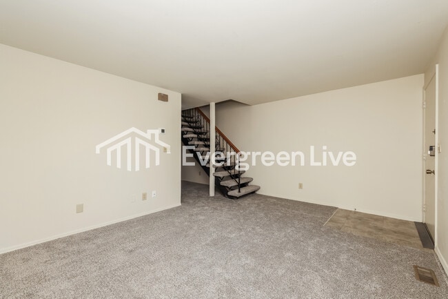 Photo - 7532 Mt Whitney