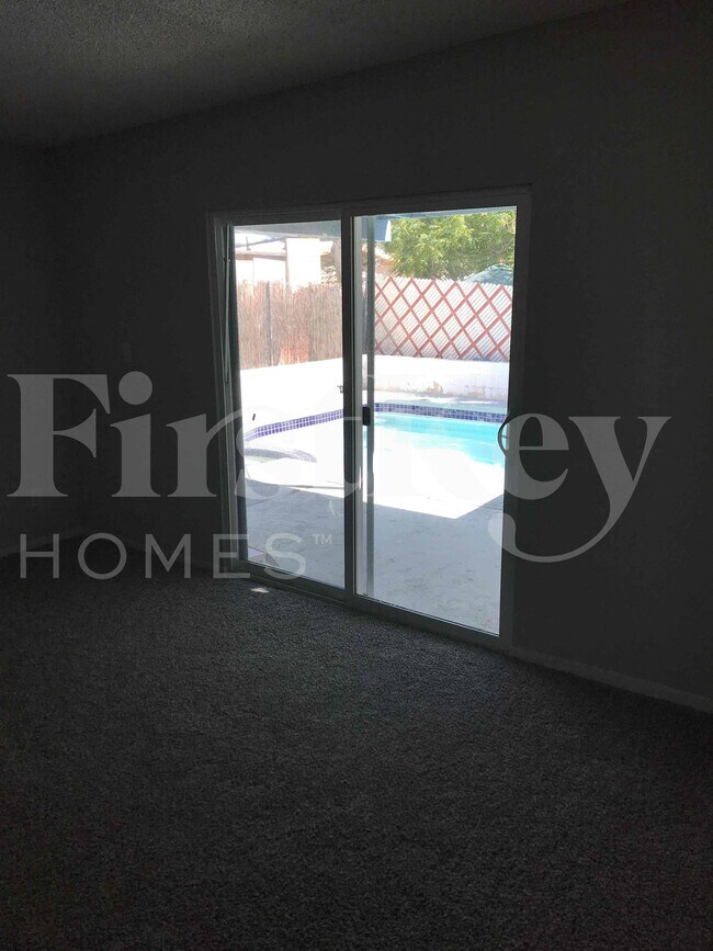 Photo - 1810 Renada Cir