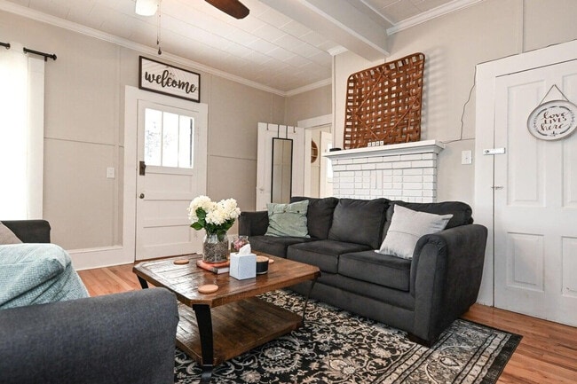 Photo - 130 Whitehall Rd Unidad ID1302858P