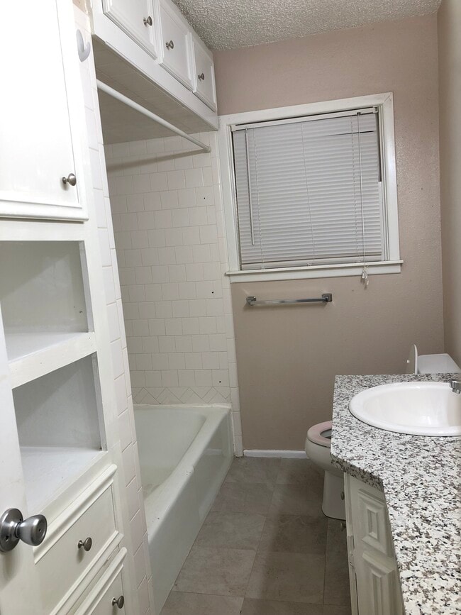 Photo - 3504 24th St