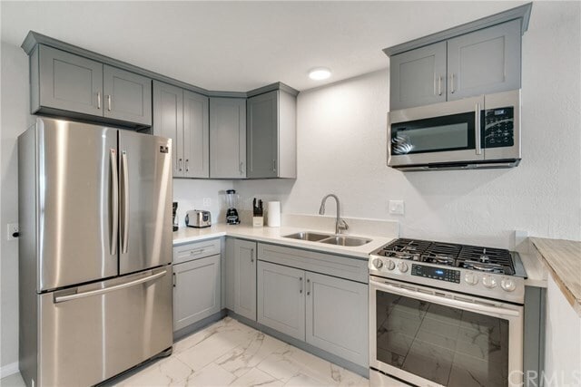 Photo - 7781 Slater Ave