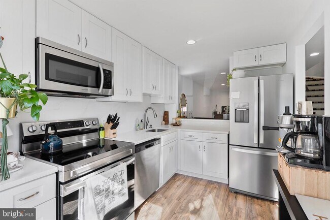 Photo - 2120 Whisperwood Glen Ln