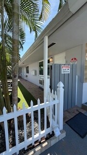 Photo - 1632 NE 4th Pl Unidad Apt 1