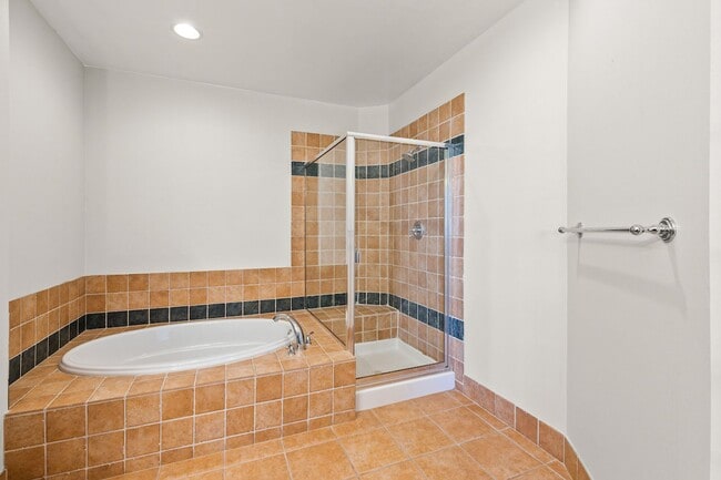 Photo - 4875 S Monaco St