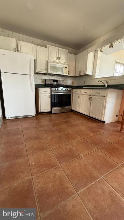 Photo - 297 Kesselring Ave