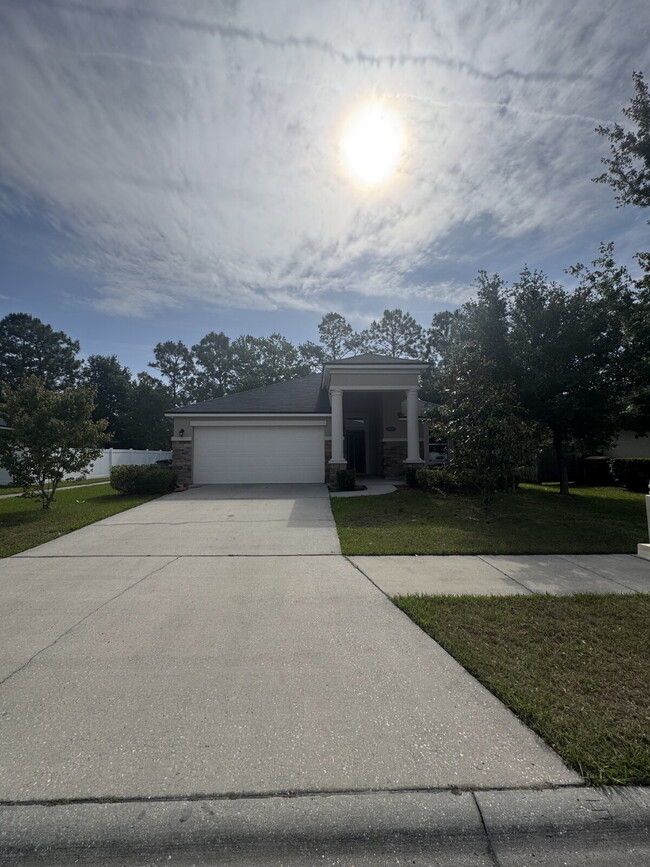 Building Photo - 4 Bedroom Home in Sandler Chase – Jacksonv...