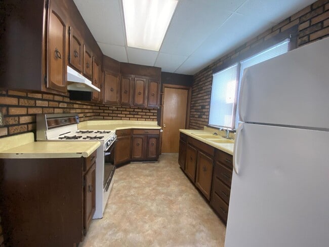 Photo - 2 Story two bedroom house $750 per month