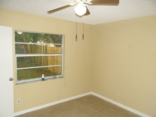 Photo - 2/1 rental on a quiet street - $250 off 1st month rent Unit 2