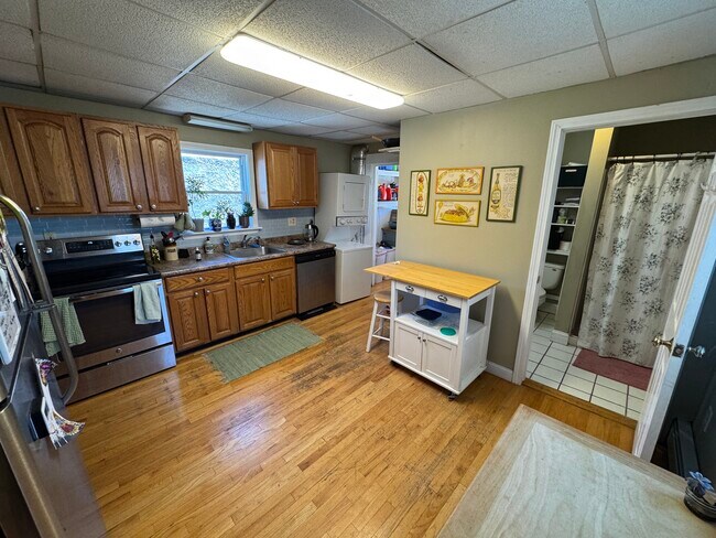 731 Somerville Ave Unidad 3