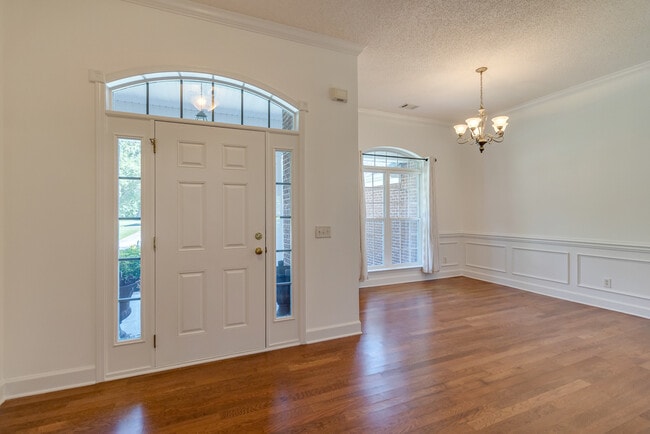 Photo - 626 Marsh View Dr