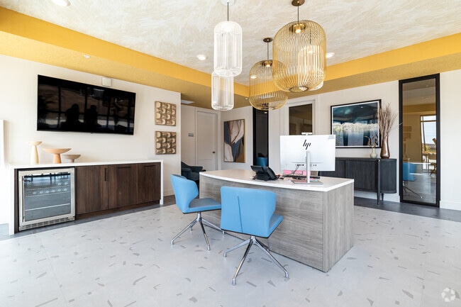 Leasing Center