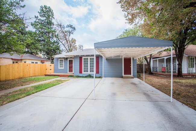 Photo - 2319 21st St